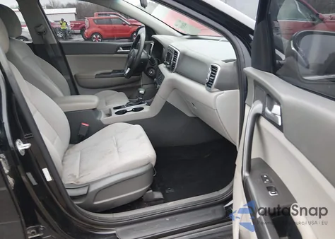 2019 Kia Sportage Lx z USA, uszkodzony, nr VIN KNDPMCAC3K7612006